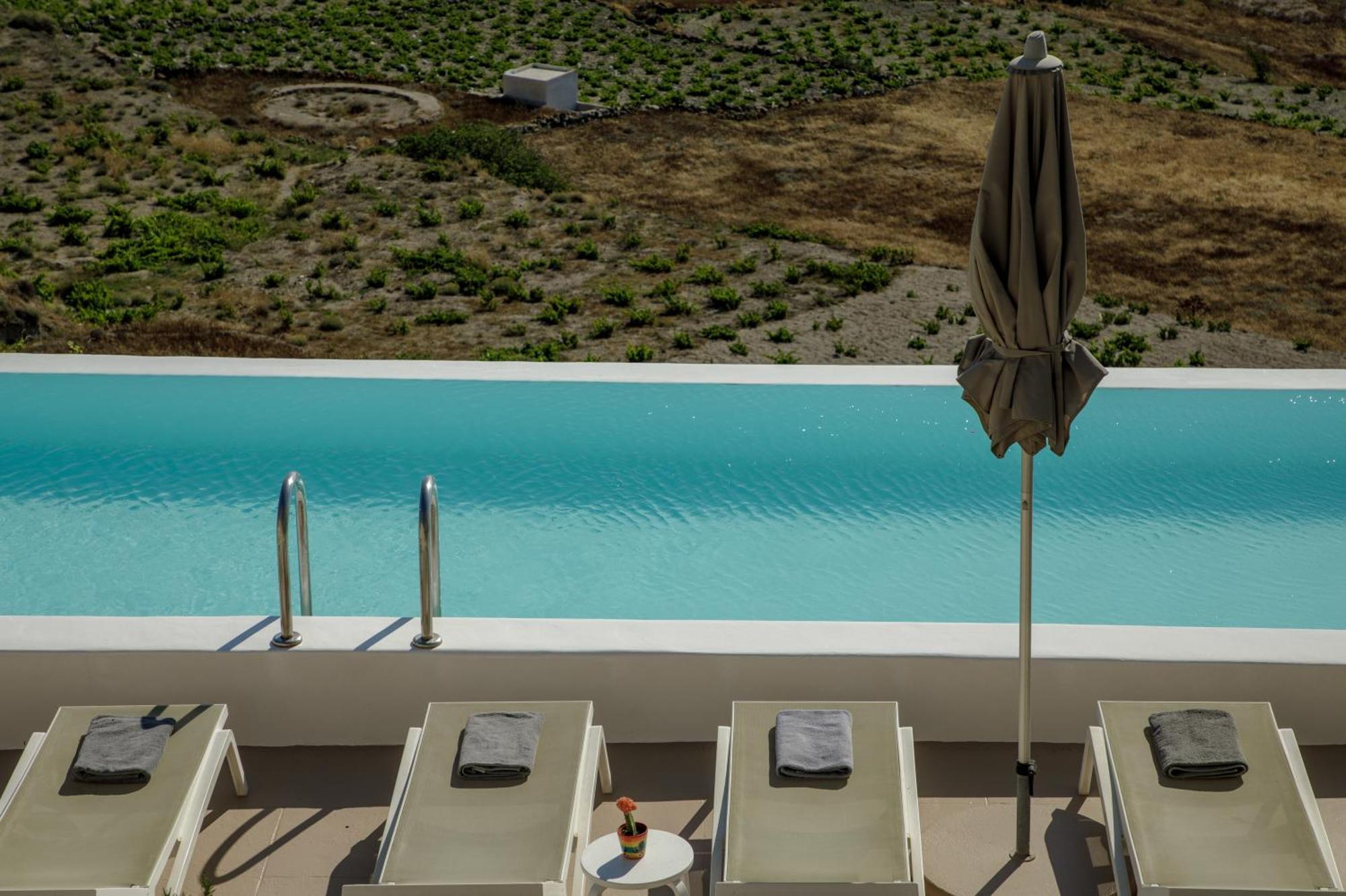 Pýrgos Zatrikion Santorini Villas מראה חיצוני תמונה